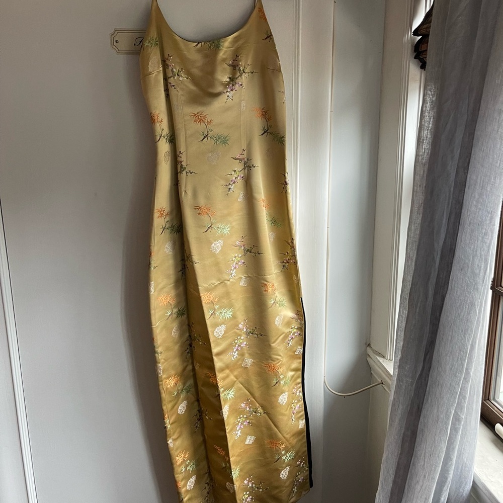 Silk chinoiserie and Rayon floor length gown and matching purse.